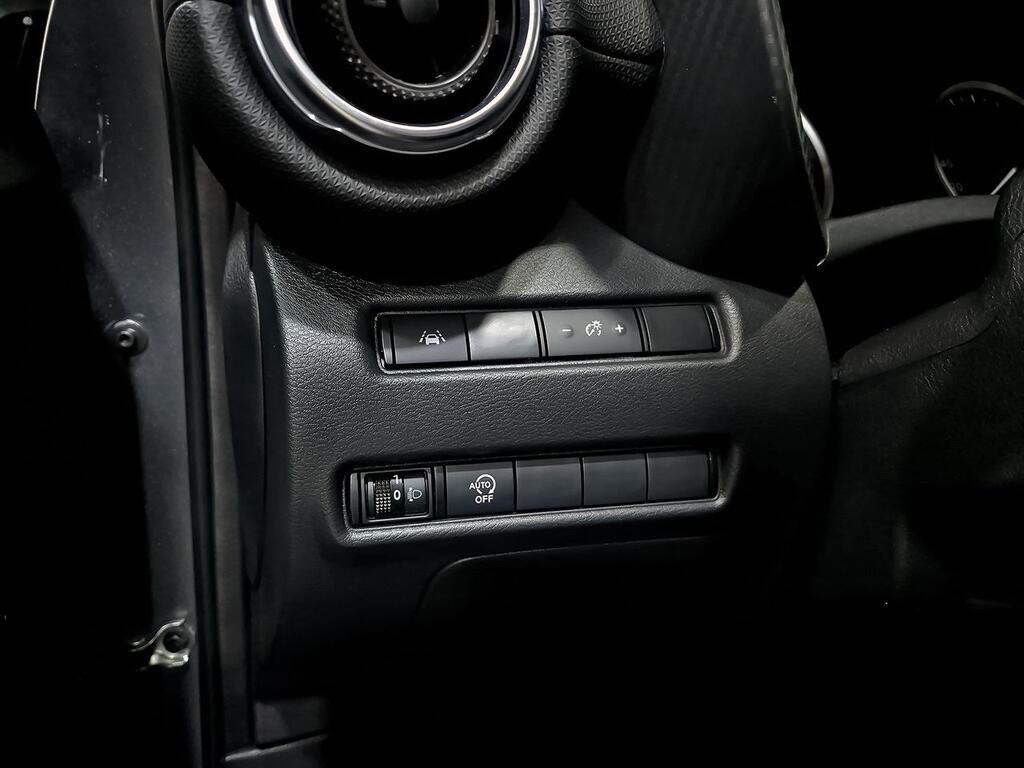 Nissan Juke DIG-T 84 kW (114 CV) 6M/T Acenta 12