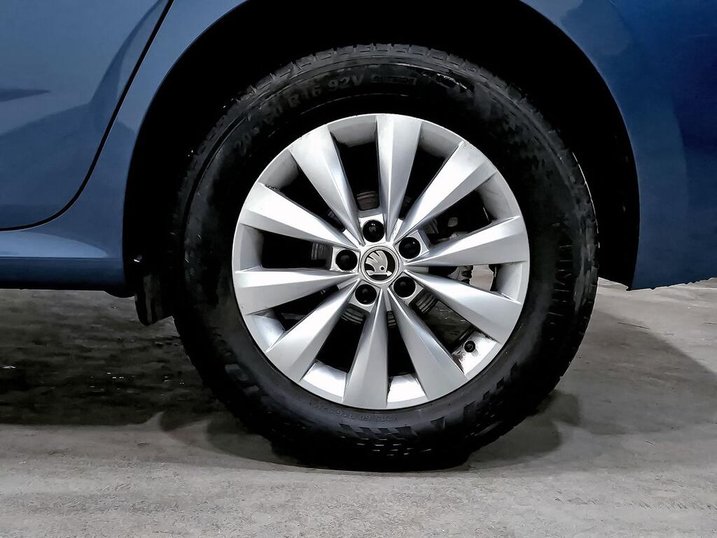 Skoda Kamiq 1.0 TSI 81kW (110CV) Ambition 8