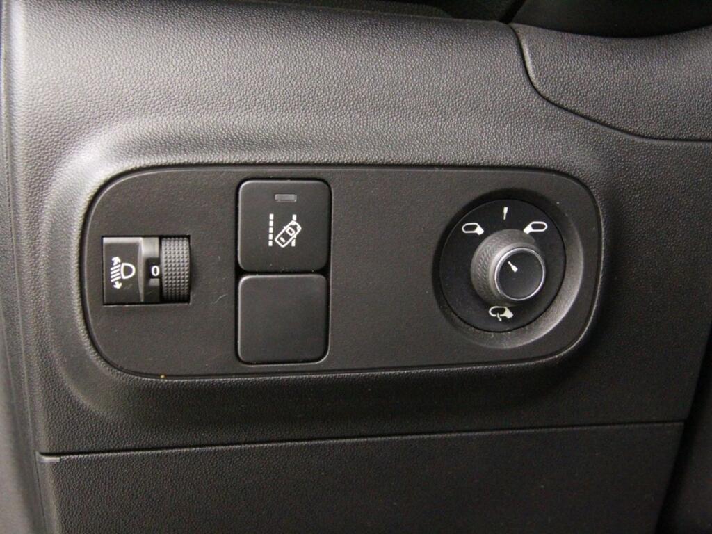 Citroën C3 PureTech 60KW (82CV) ELLE 13