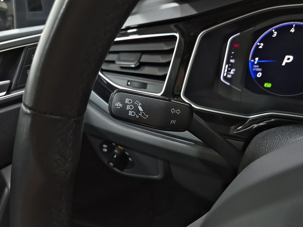 Volkswagen Taigo R-Line 1.0 TSI 81kW (110CV) DSG 14