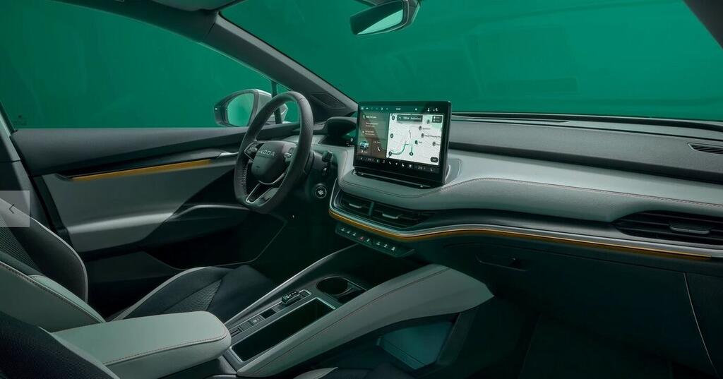 Skoda Elroq 210 kW (CV) 82 kWh (77 kwh neta) First E 3