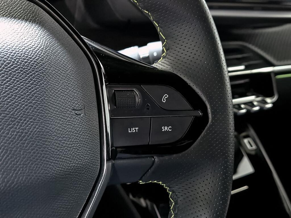 Peugeot 2008 GT Puretech 130 S&S 6 Vel. MAN 18
