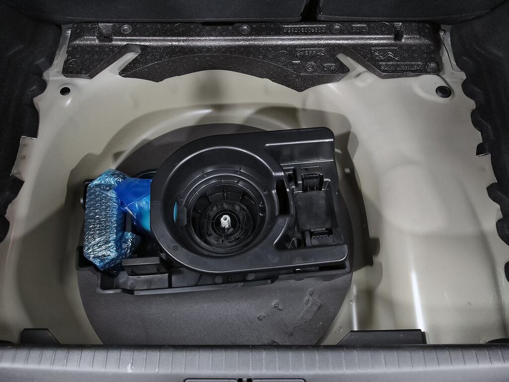 Peugeot 208 Active Puretech 100 36