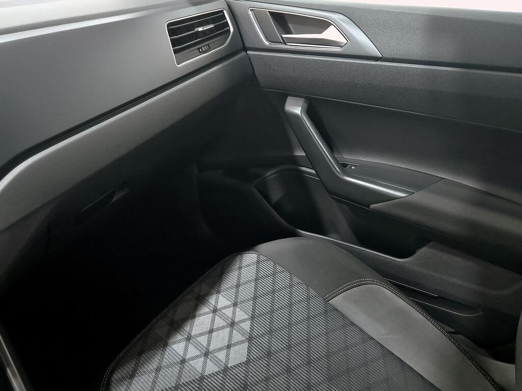 Volkswagen Polo R-Line 1.0 TSI 70kW (95CV) 23
