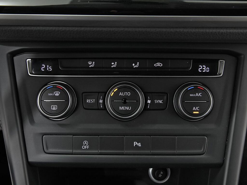 Volkswagen Touran Business 2.0 TDI 85kW (115CV) 28
