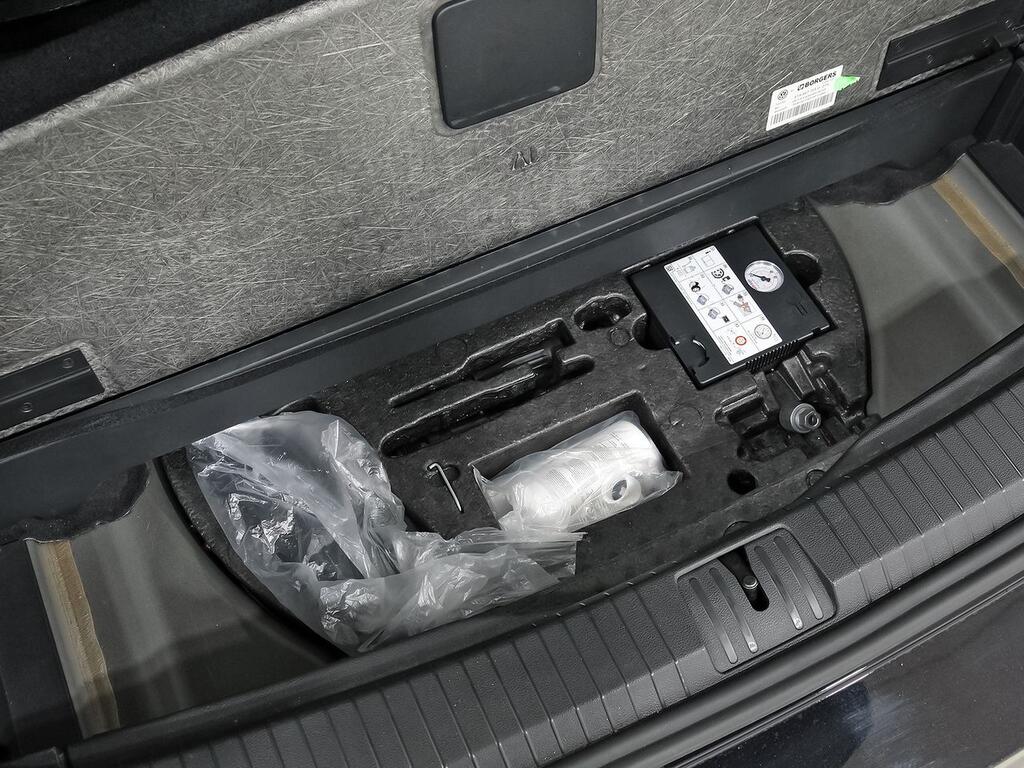 Volkswagen Touran Business 2.0 TDI 85kW (115CV) 34