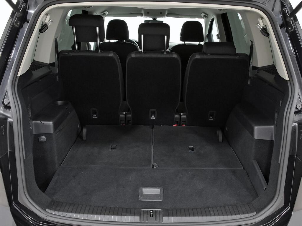 Volkswagen Touran Business 2.0 TDI 85kW (115CV) 10