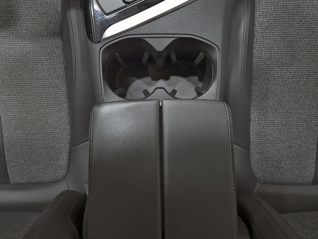 Peugeot 5008 1.5 BlueHDi 96kW (130CV) S&S Allure 31