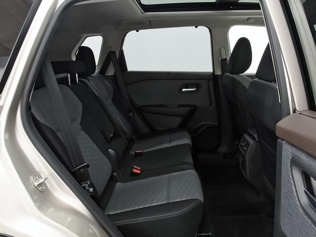 Nissan X-Trail 5pl 1.5T VC 120kW MHEV 4x2 N-Connecta 8