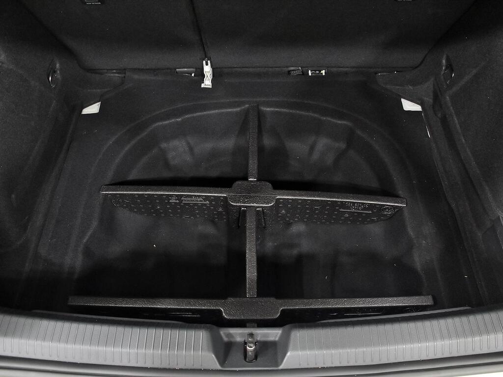 Volkswagen Golf 2.0 TDI 85kW (115CV) 31
