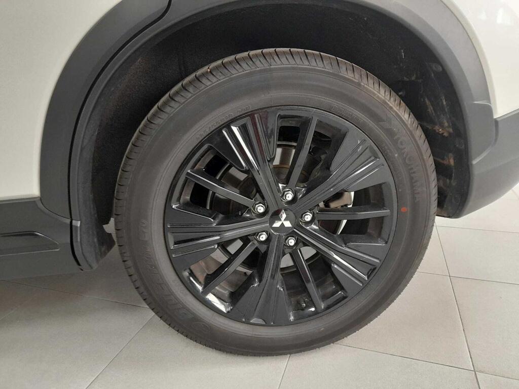 Mitsubishi Eclipse Cross 150T Motion Black Edition CVT 13