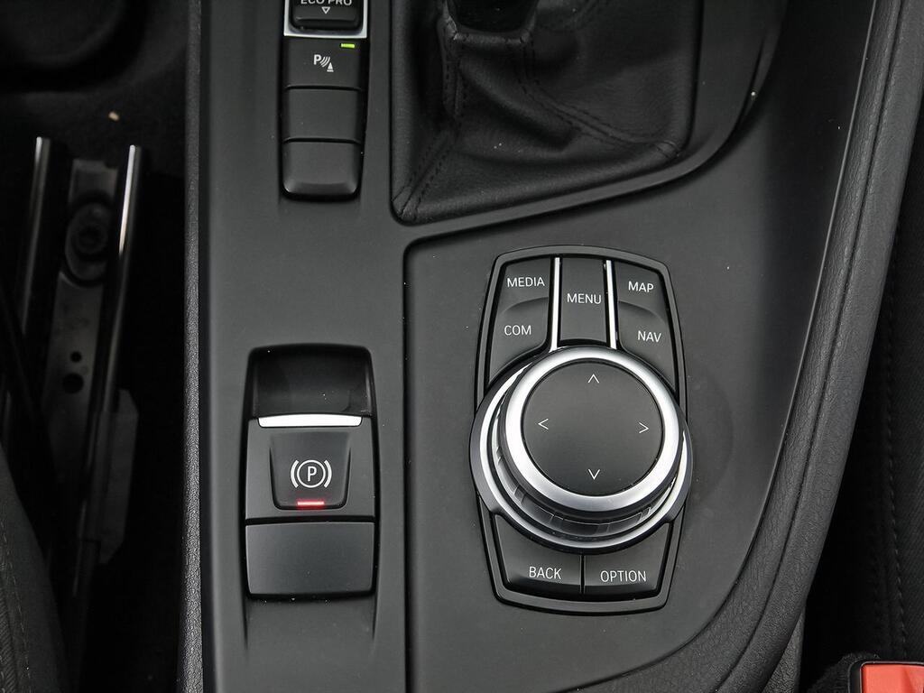 BMW X1 sDrive18i 31