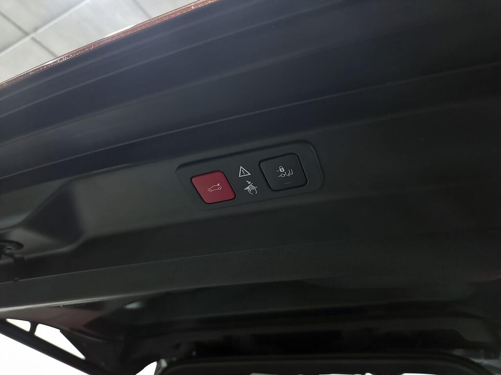 Peugeot 5008 1.2 PureTech 96KW S&S Allure Pack 37