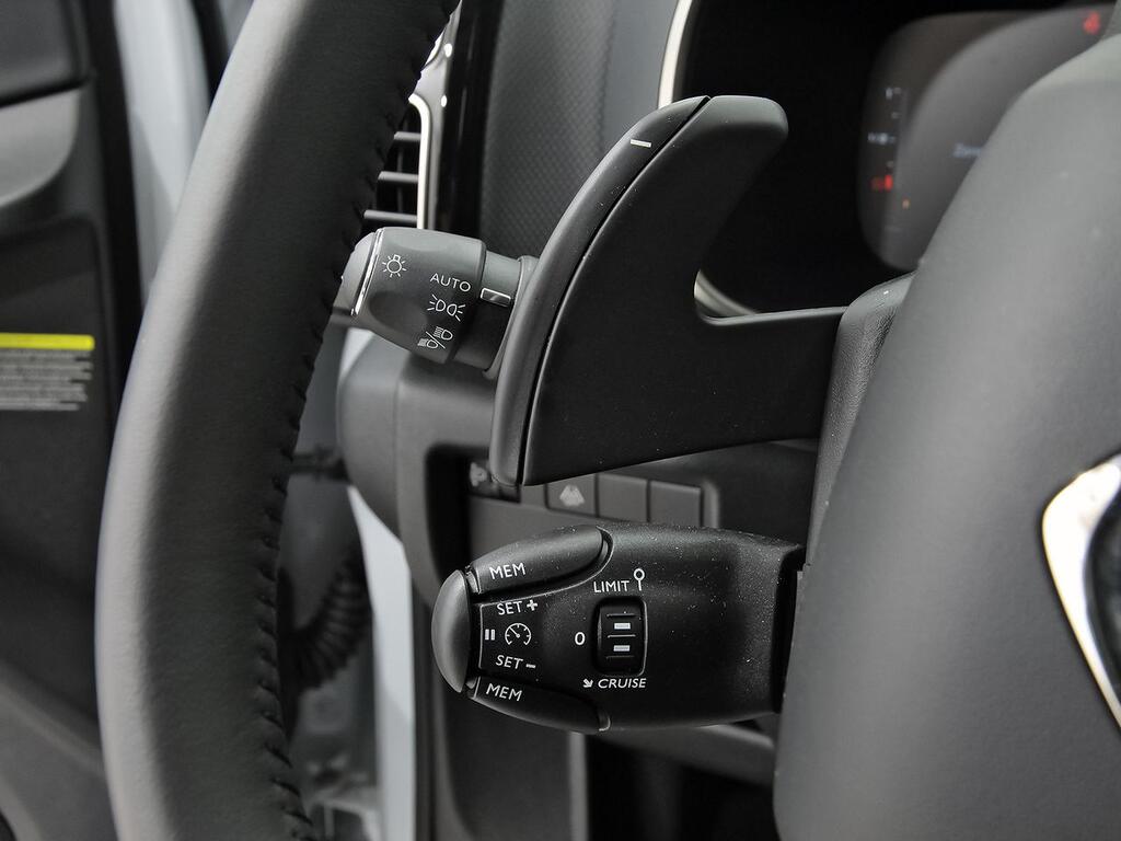 Citroën C5 Aircross HYBRID 100kW (136CV) e-DCS6 Plus 16