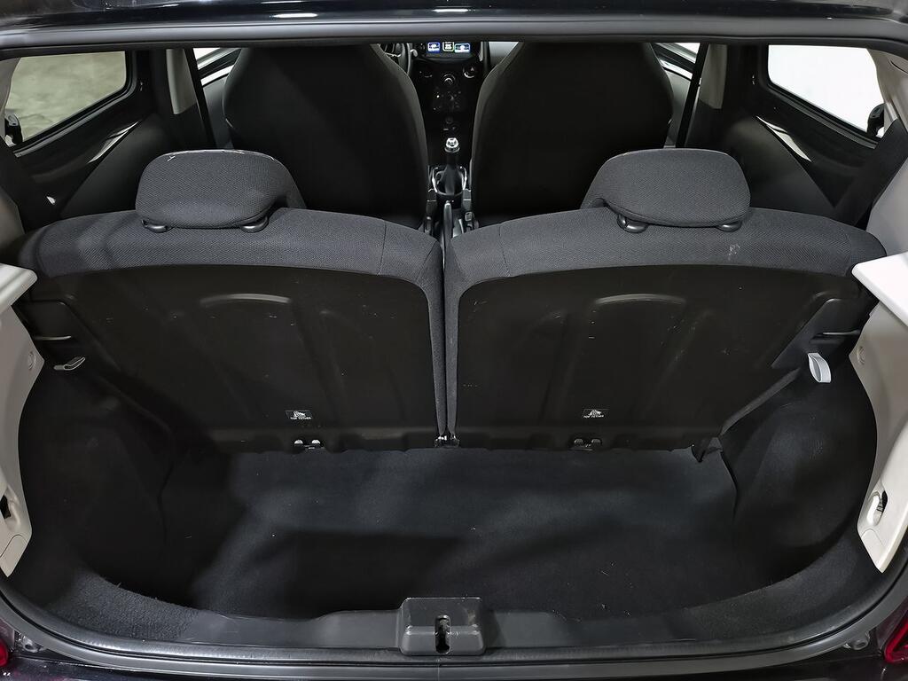 Peugeot 108 Active VTi 52kW (72CV) 9