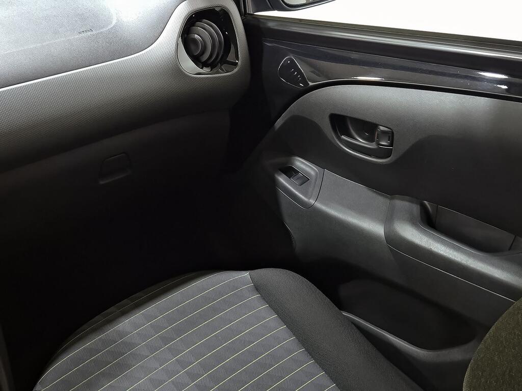 Peugeot 108 Active VTi 52kW (72CV) 22