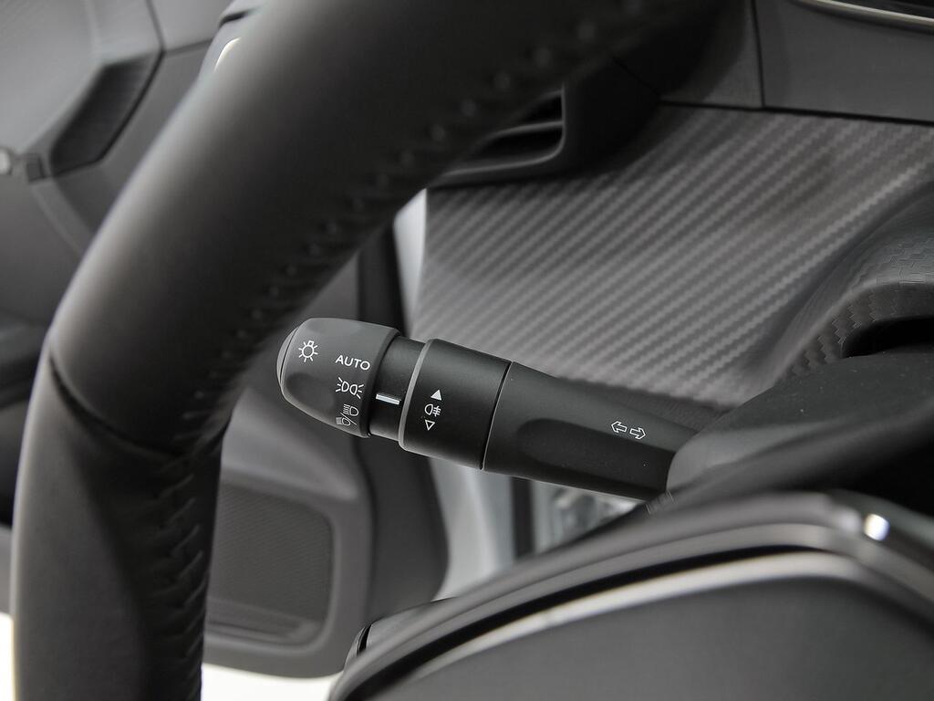 Peugeot 208 Active Puretech 100 16