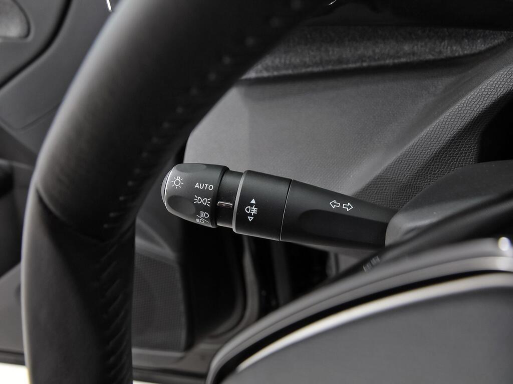 Peugeot 408 408 Allure Puretech 130 EAT8 15