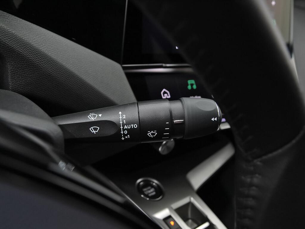 Peugeot 408 408 Allure Puretech 130 EAT8 16