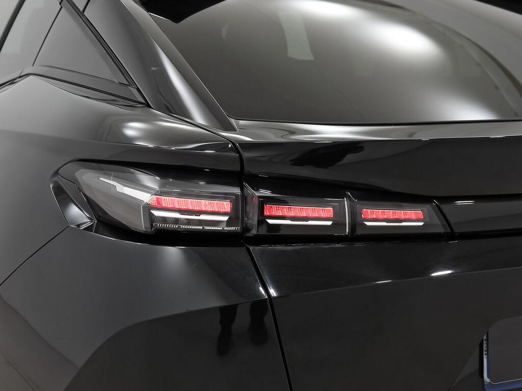 Peugeot 408 408 Allure Puretech 130 EAT8 37