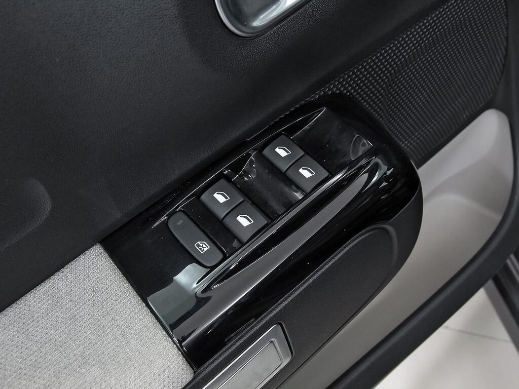 Citroën C3 BlueHDi 73KW (100CV) S&S SHINE 13