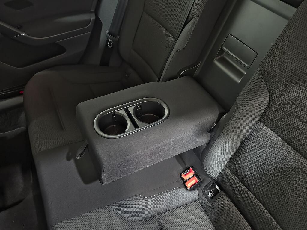 Volkswagen Golf Advance 1.0 TSI 85kW (115CV) 28