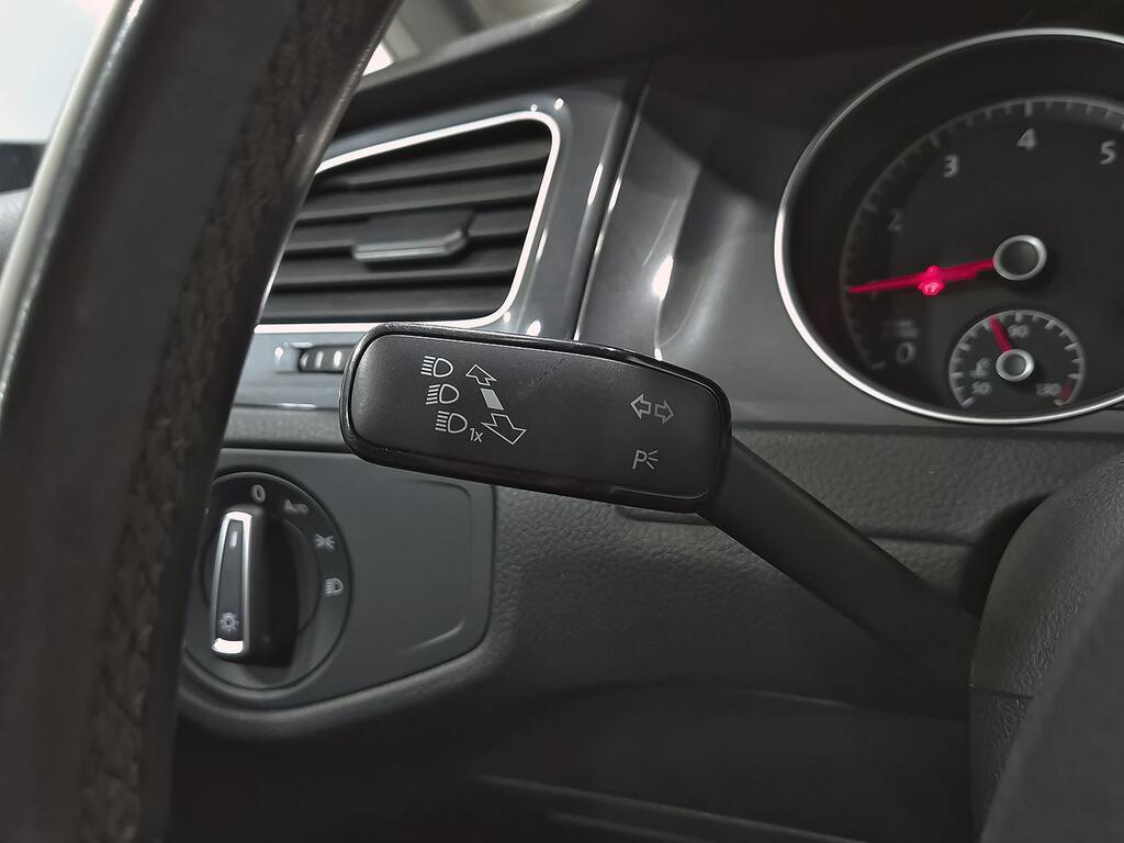 Volkswagen Golf Advance 1.0 TSI 85kW (115CV) 14