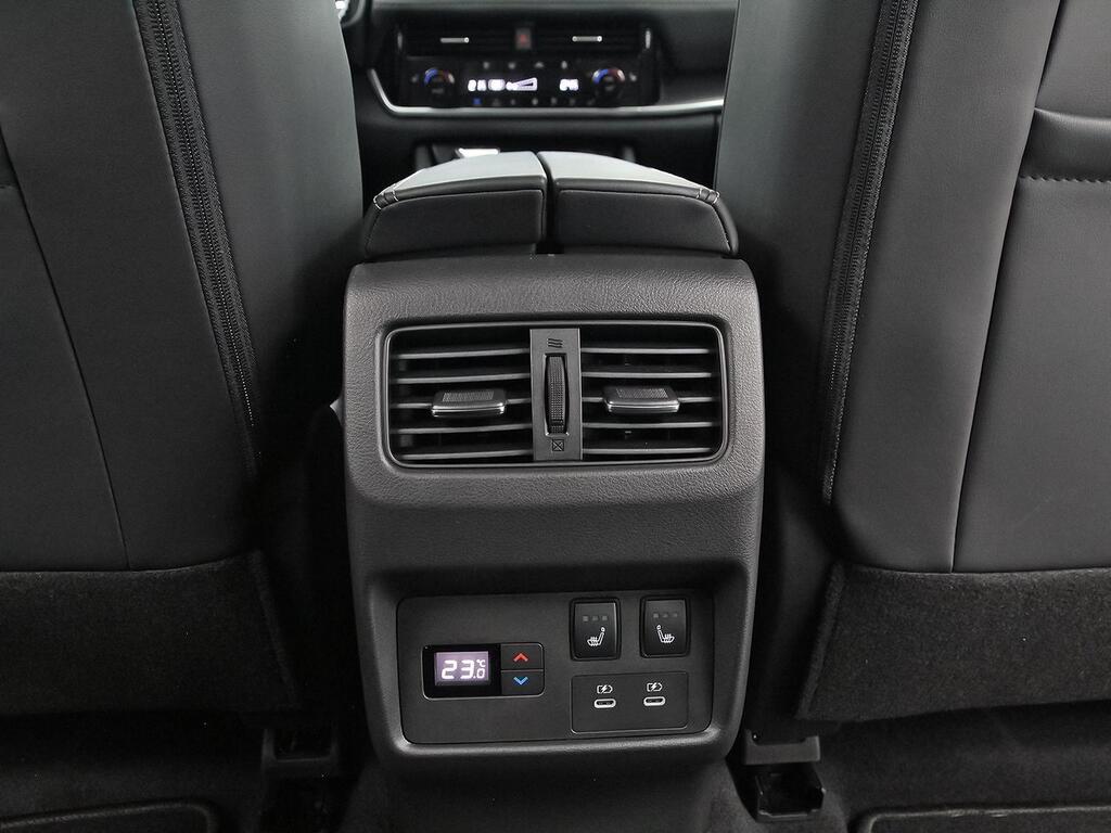 Nissan X-Trail 5pl 1.5 e-4ORCE 158kW 4x4 A/T N-Connecta 36