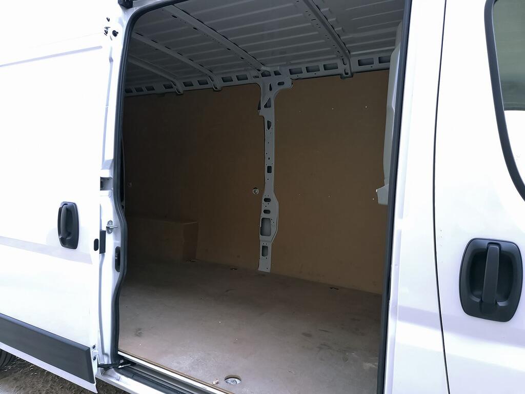 Citroën Jumper FG 2.2 BHDI 140 L3H2 3.5T 4P 9