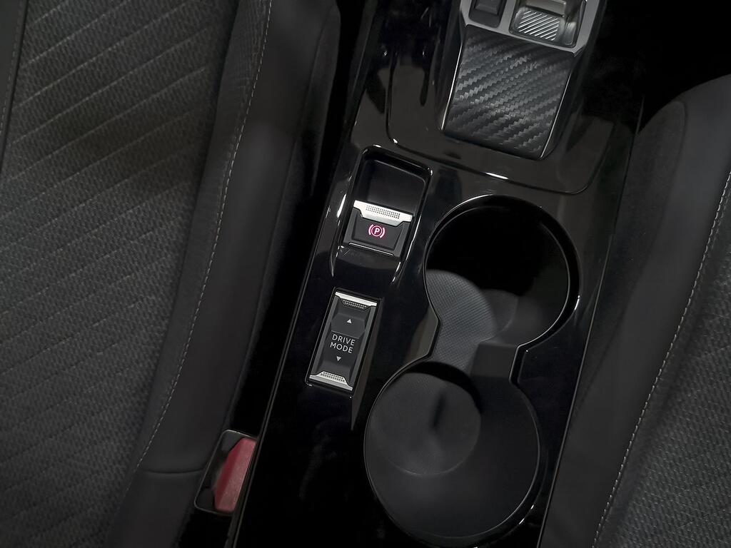 Peugeot 2008 Allure Puretech 130 S&S EAT8 28