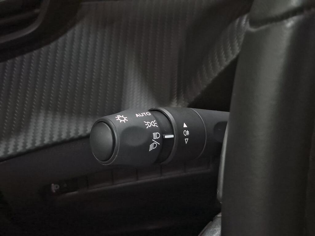 Peugeot 2008 Allure Puretech 130 S&S EAT8 14