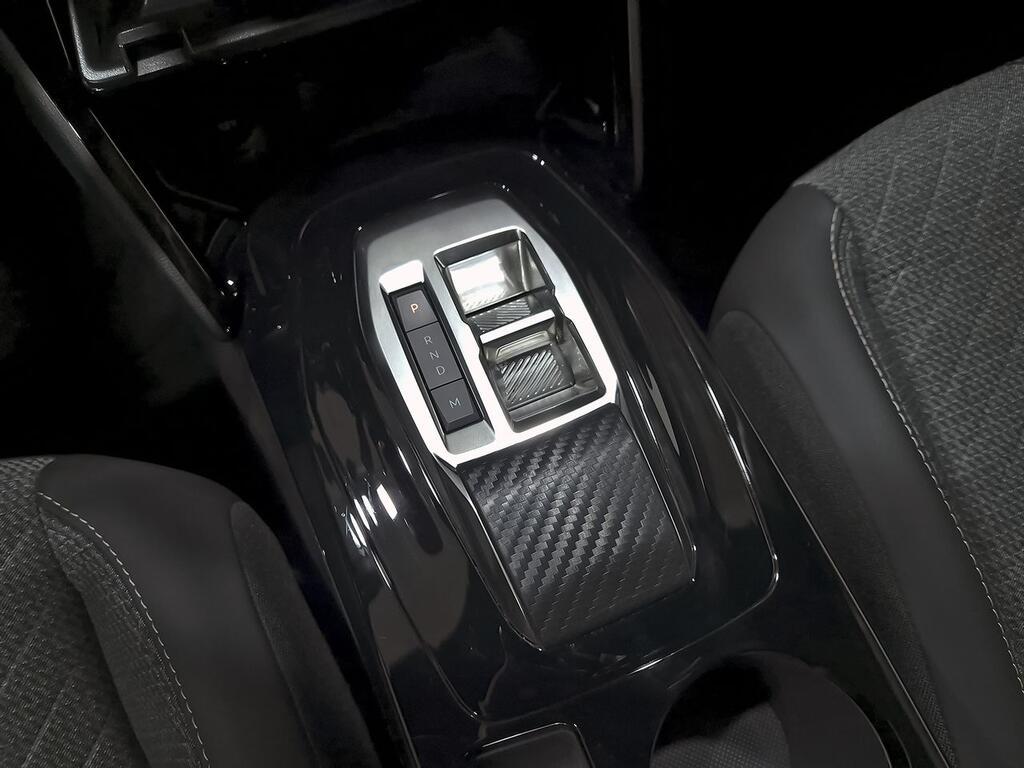 Peugeot 2008 Allure Puretech 130 S&S EAT8 27