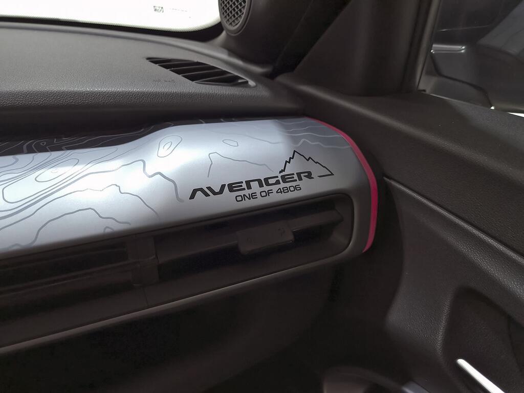 Jeep Avenger 1.2 eHybrid 4xe 145CV T. North Face 32